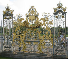 Hampton Court Palace - screen representing Unknown